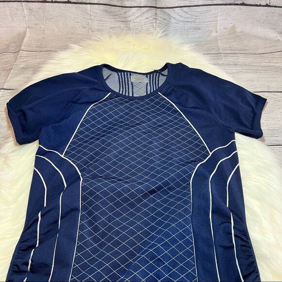 Athleta Finish Fast Line Tee, Navy/White SIZE M       #591287 - Picture 4 of 9